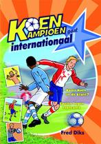 Koen Kampioen gaat internationaal / Koen Kampioen 9+, Boeken, Kinderboeken | Jeugd | 10 tot 12 jaar, Verzenden, Zo goed als nieuw