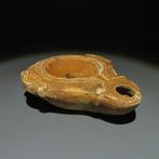 Oud-Romeins Terracotta Olielamp gesigneerd C(AIVS) OPPI (VS)
