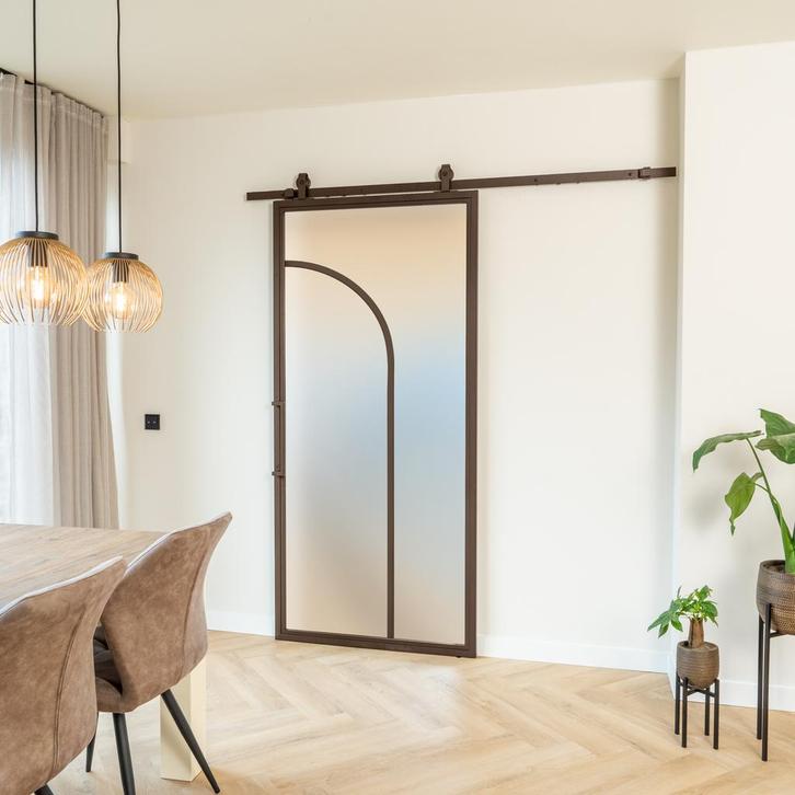 Stalen Schuifdeur - Brons - 2 Vlaks rond - Mat glas, Doe-het-zelf en Verbouw, Kozijnen en Schuifpuien, Inclusief glas, Nieuw, Metaal