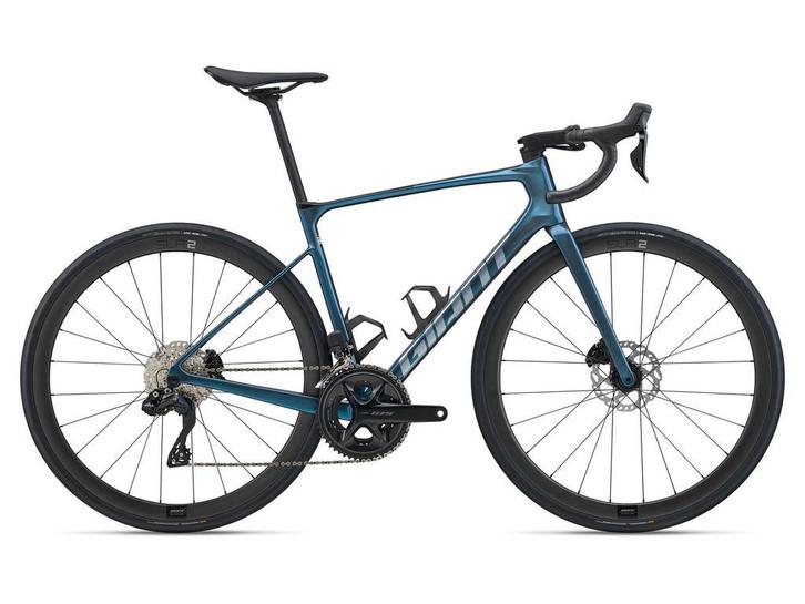 Giant Defy Advanced 0 2025 €4099 nu 3499 RACEFIETS, Fietsen en Brommers, Fietsen | Racefietsen, Heren, Nieuw, Carbon, Giant, Meer dan 20 versnellingen