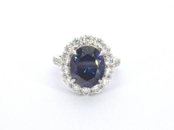 Veiling - Ring met witte briljanten en een grote saffier bla, Sieraden, Tassen en Uiterlijk, Ringen