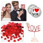 4-delig Love pakket met fotoprops, button,confetti etc, Hobby en Vrije tijd, Feestartikelen, Nieuw, Versiering, Valentijn of Romantisch