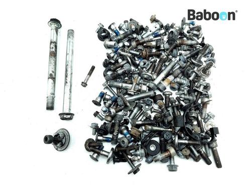 Bouten en Moeren Suzuki GSX 1250 F ABS 2010-2015 (GSX1250F, Motoren, Onderdelen | Suzuki, Gebruikt, Verzenden