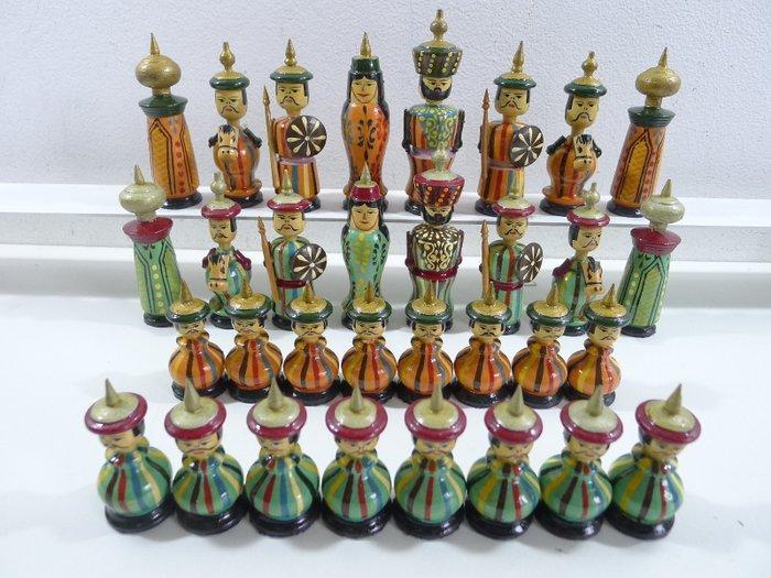 Jeu déchecs Ouzbekistan peint a la main avec echiquier, Antiek en Kunst, Curiosa en Brocante