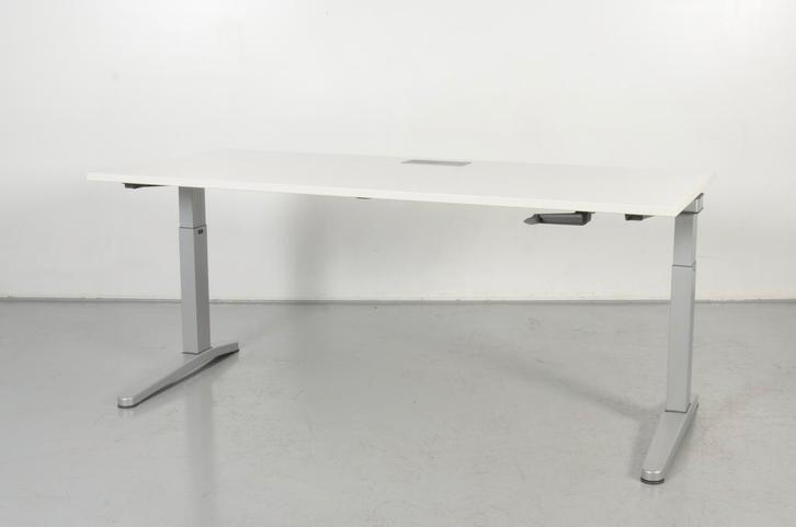 Steelcase Ology bureau, wit blad, 180 x 80 cm, hoogte, Huis en Inrichting, Bureaus, Ophalen of Verzenden