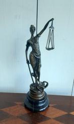 Beeld, Vrouwe Justitia - 23 cm - Brons, Marmer