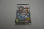 Yu-Gi-Oh! 5Ds Tag Force 5 Factory Sealed (PSP PAL CIB), Spelcomputers en Games, Games | Sony PlayStation Portable, Zo goed als nieuw