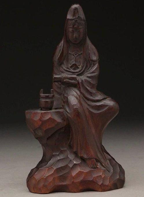 Complex gesneden Kannon-beeld  uit Ichii-hout met een, Antiek en Kunst, Antiek | Overige Antiek