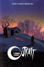 Outcast Volume 1: A Darkness Surrounds Him - Als nieuw, Verzenden, Zo goed als nieuw