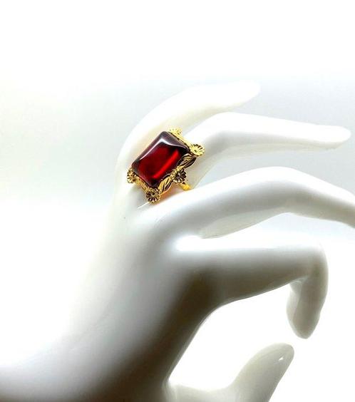 Amber - echte Baltische amberring gezet in sterling zilver, Verzamelen, Mineralen en Fossielen