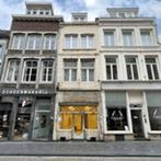 Eengezinswoning met Balkon en Monument in Centrum, Huizen en Kamers, Maastricht