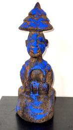 Rituele figuur met een conische hoed en blauwe, Antiek en Kunst, Kunst | Niet-Westerse kunst