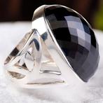 Handgemaakte zilveren ringen met Onyx zwart steen - Hoogte:
