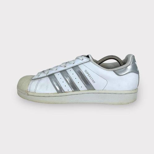 adidas Superstar - Maat 38.5, Kleding | Dames, Schoenen, Sneakers of Gympen, Gedragen, Verzenden