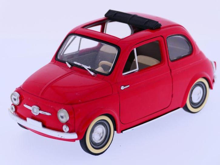 Schaal 1:16 Solido 63895 1960 Fiat 500 #113 (Automodellen), Hobby en Vrije tijd, Modelauto's | Overige schalen, Gebruikt, Ophalen of Verzenden