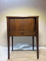 Kast - Antiek pottenkastje met roldeur - Hout