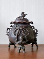 Decoratief ornament - Bronzen wierookbrander in de vorm van, Antiek en Kunst