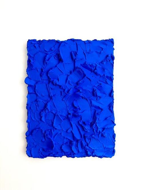 Florencia Rojas (1989) - Spume Yves Klein Blue XL, Antiek en Kunst, Kunst | Schilderijen | Modern