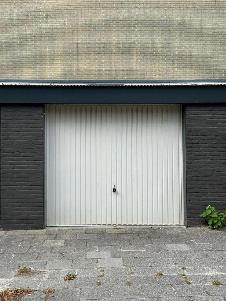 Garagebox te koop Leeuwarden, Auto diversen, Autostallingen en Garages