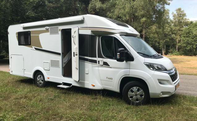 4 pers. Carado camper huren in Blaricum? Vanaf € 122 p.d. -, Caravans en Kamperen, Verhuur