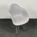 Lichtgrijze Kuipstoel - Chroom Onderstel, Ophalen of Verzenden, Gebruikt