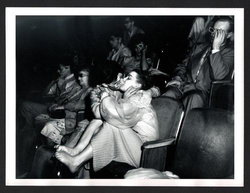 Weegee - Screen Lovers, Antiek en Kunst, Kunst | Schilderijen | Modern