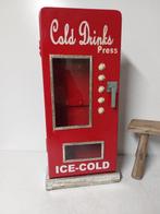 Decoratief ornament - Europa - sleutelkast, Antiek en Kunst