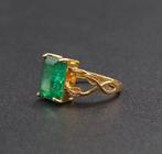 Ring - 14 karaat Geel goud - 3.55ct. tw. Smaragd -, Sieraden, Tassen en Uiterlijk, Ringen, Nieuw