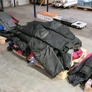 Ca. 12x Diverse motorkleding, O.a. Schütz beschikbaar voor biedingen