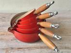 Le Creuset - Kookpan (5) - Set kookpannen met bek in
