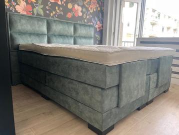 Elektrisch Boxspring 90x200 120 200 160 200 180 200 210 220 beschikbaar voor biedingen