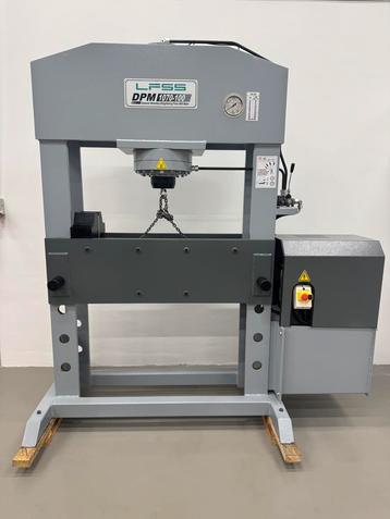 LFSS werkplaatspers hydraulische garageper 100 Ton beschikbaar voor biedingen