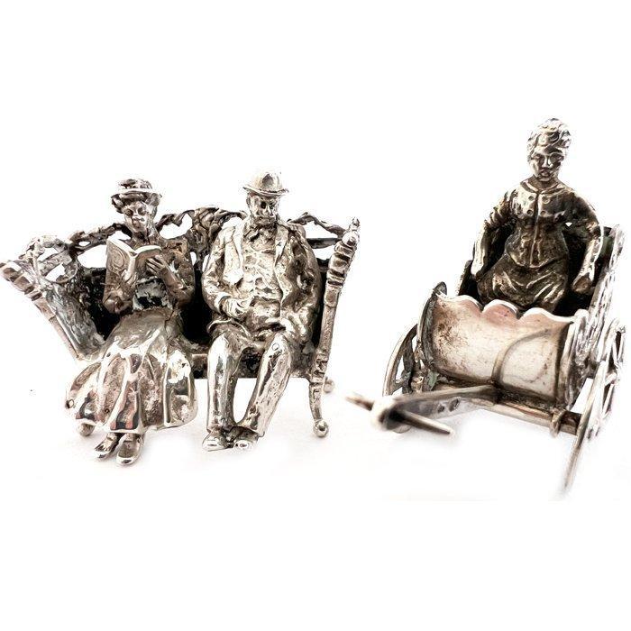 Beeldje, 2 zilveren miniaturen - 4 cm - .835 zilver - 1970, Antiek en Kunst, Antiek | Goud en Zilver