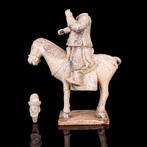 Oud-Chinees, Ming-dynastie Terracotta beeldje van een paard