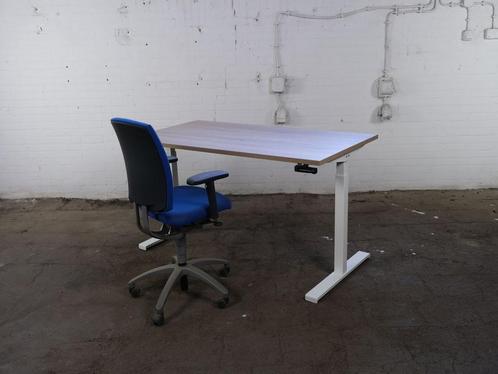 Voortman | Tweedehands | Bureau | Slingerverstelbaar |  Robs, Zakelijke goederen, Kantoor en Winkelinrichting | Kantoormeubilair en Inrichting