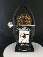 Norman Gekko - Banksy Chanel N.5 BITCOIN (« Flower thrower »