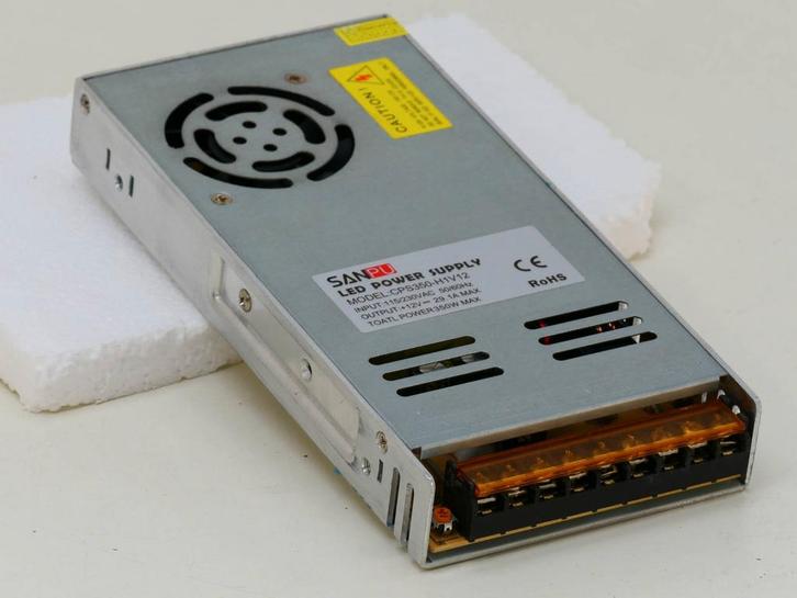 LED Power Suplply CPS350-H1V12 350W (Voeding, Analoog), Hobby en Vrije tijd, Modeltreinen | Overige schalen, Rails, Zo goed als nieuw
