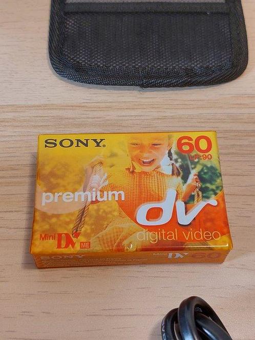 Sony DCR-PC4E, AC-VF10, Sony MiniDV Boxcamera, Verzamelen, Fotografica en Filmapparatuur