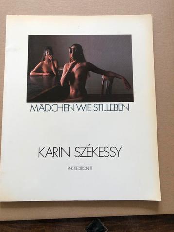 Fotografie - Karin Székessy - Mädchen wie Stilleben Erotiek beschikbaar voor biedingen
