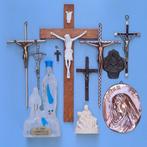 Collectie van 11 religieuze voorwerpen (11) - Hout, Messing,, Antiek en Kunst