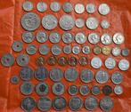 Wereld. Lot of 64 coins of various countries (Zonder