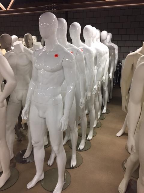 Etalagepoppen glossy heren faceless 1 x verhuurd, Zakelijke goederen, Kantoor en Winkelinrichting | Winkel en Inventaris