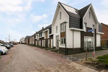 Eengezinswoning, tussenwoning in Veenendaal met 4 kamer(s) beschikbaar voor biedingen