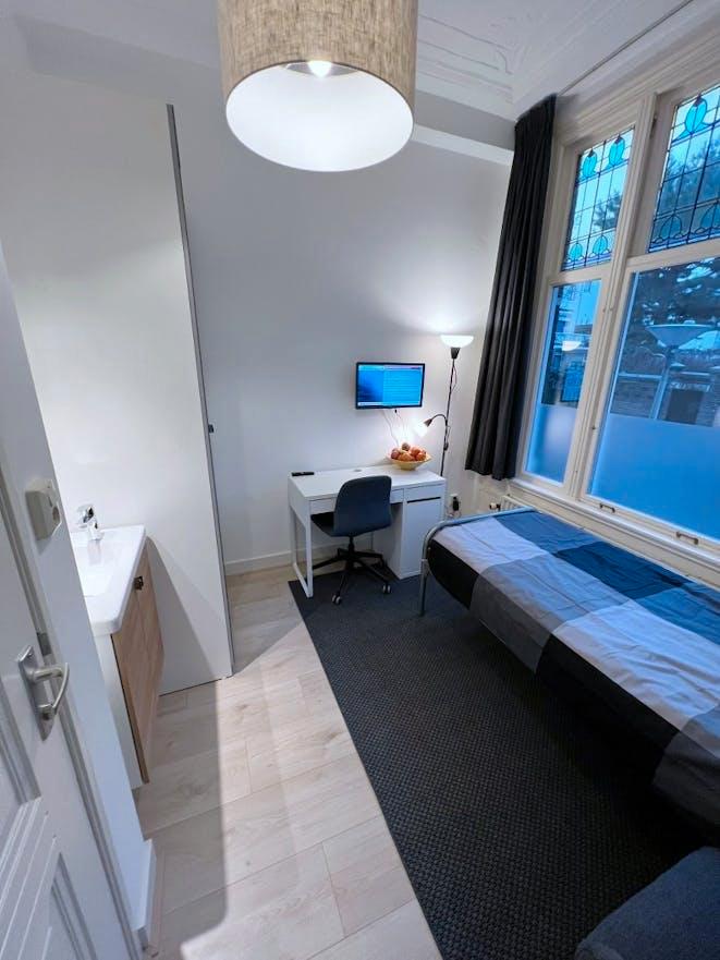 Kamer te huur in Rotterdam - 9 m² - 2 kamer(s) - 2 kamers, Huizen en Kamers, Kamers te huur, Rotterdam