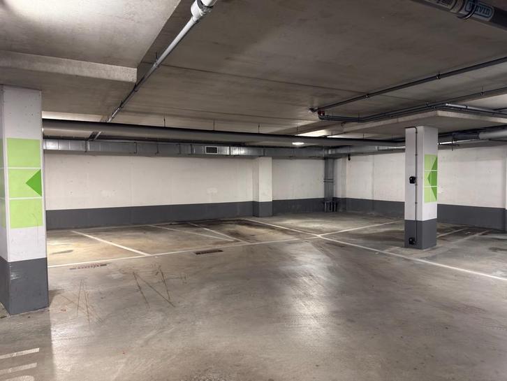 Parkeerplaats te huur – Stadskanaal (onder het stadshart), Huizen en Kamers, Garages en Parkeerplaatsen, Groningen