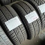 2 x Pirelli Sottozero 3 215-55-17 Winterbanden 7mm, Auto-onderdelen, Banden en Velgen, 17 inch, Band(en), Personenwagen, Gebruikt