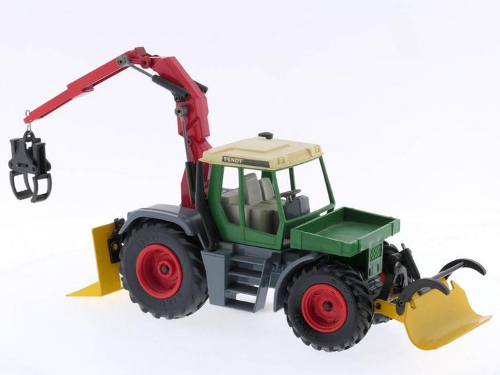 Schaal 1:32 SIKU 3857 Fendt Xylon Bosbouwtractor #5112, Hobby en Vrije tijd, Modelauto's | 1:32, Zo goed als nieuw, SIKU, Ophalen of Verzenden