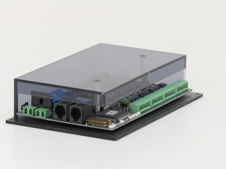 ZIMO MX8M Magnetartikel-Modul, 16 Weichen (Baan en Rails), Hobby en Vrije tijd, Modeltreinen | Overige schalen, Rails, Gebruikt