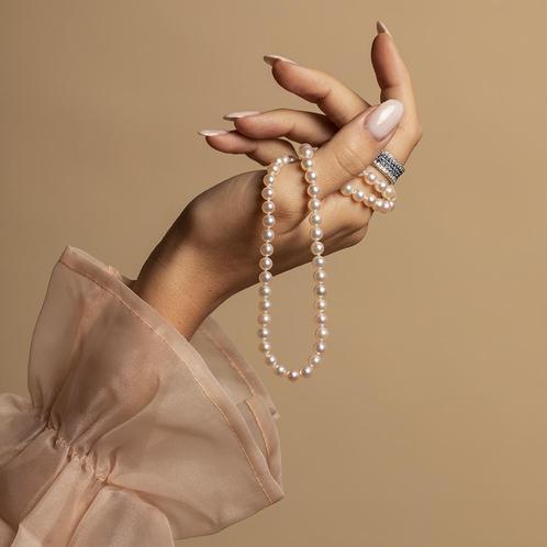 Parel collier met gouden sluiting 14 karaat, Sieraden, Tassen en Uiterlijk, Kettingen, Wit, Zo goed als nieuw, Met edelsteen, Goud