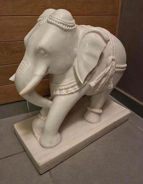 Marmeren olifant - Marmer - India - Late 20th century, Antiek en Kunst, Kunst | Niet-Westerse kunst